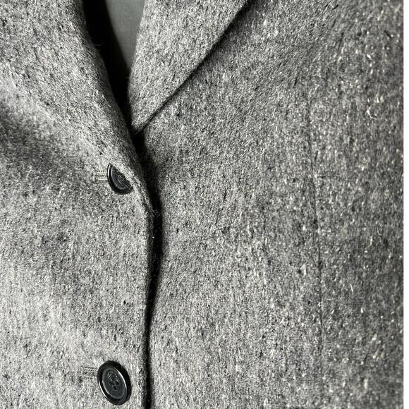 Ann Taylor Women's Wool Silk Blend Jacket in Gray w/Two Button Closure Size 10 - Picture 3 of 7